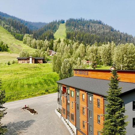 The Burfield Otel Sun Peaks Dış mekan fotoğraf