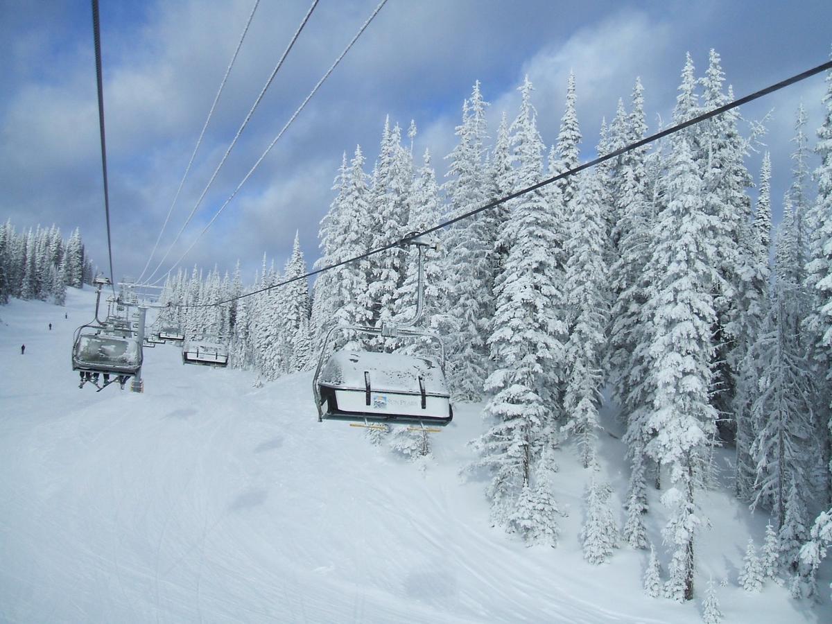 The Burfield Otel Sun Peaks Dış mekan fotoğraf