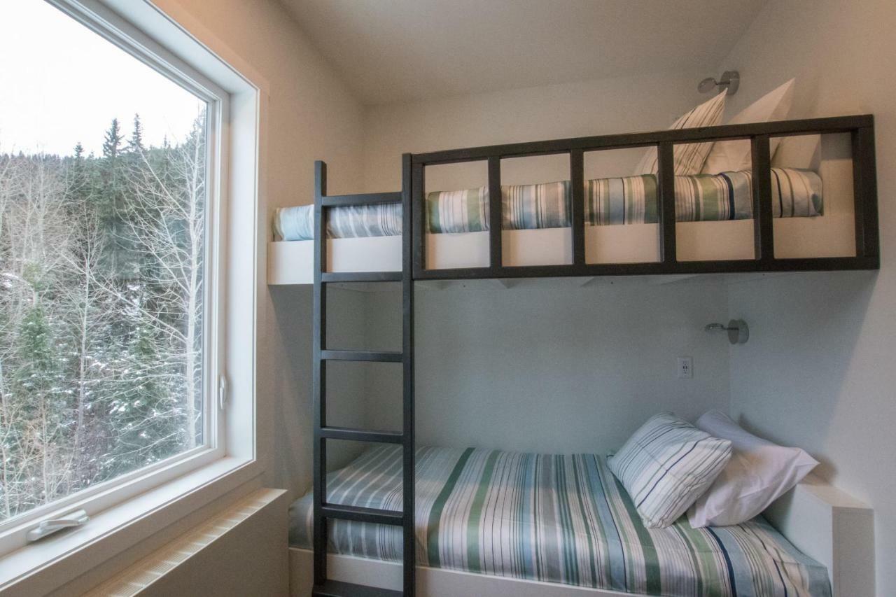 The Burfield Otel Sun Peaks Dış mekan fotoğraf